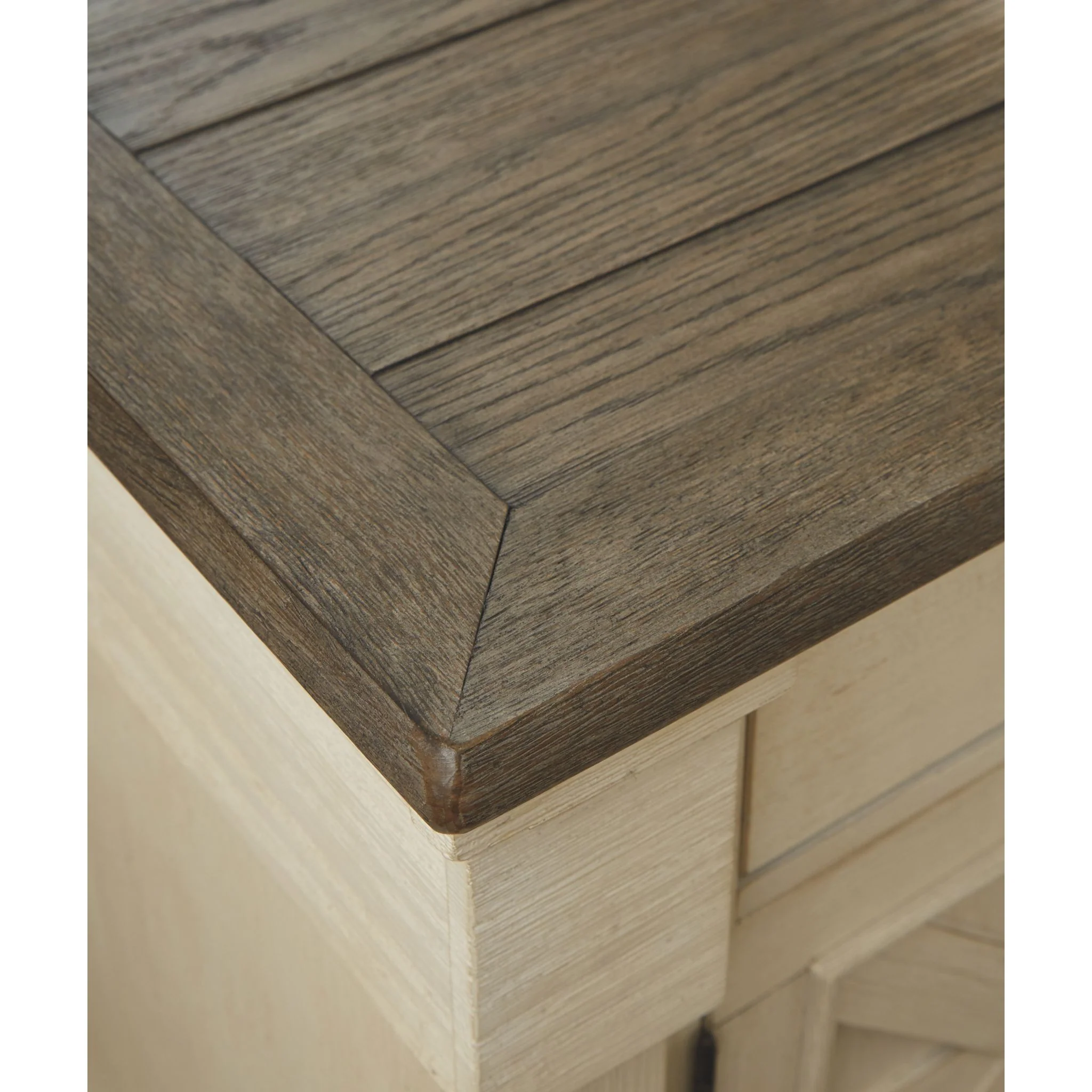 Bolanburg Chest - Image 4