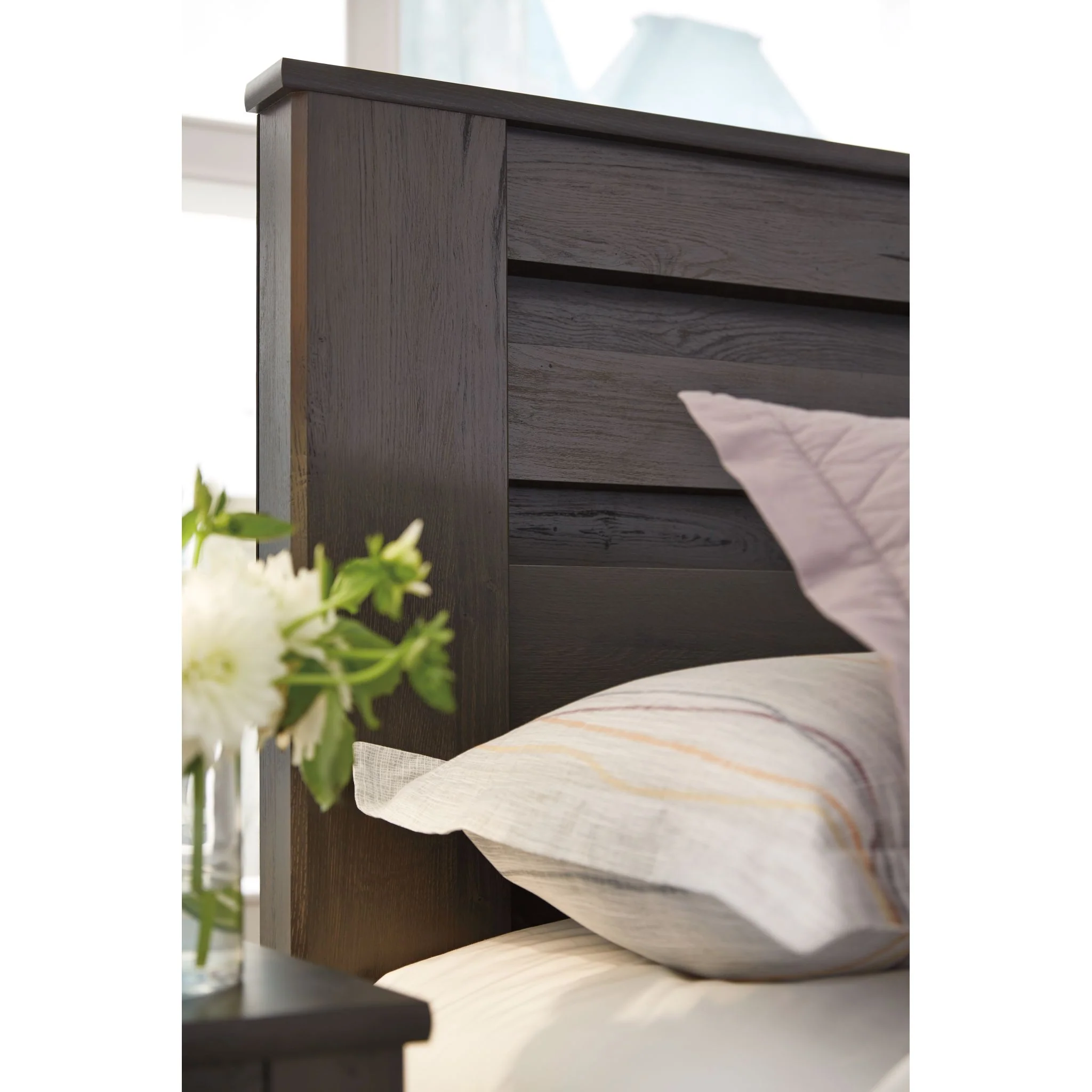 Brinxton Panel Bed - Image 15
