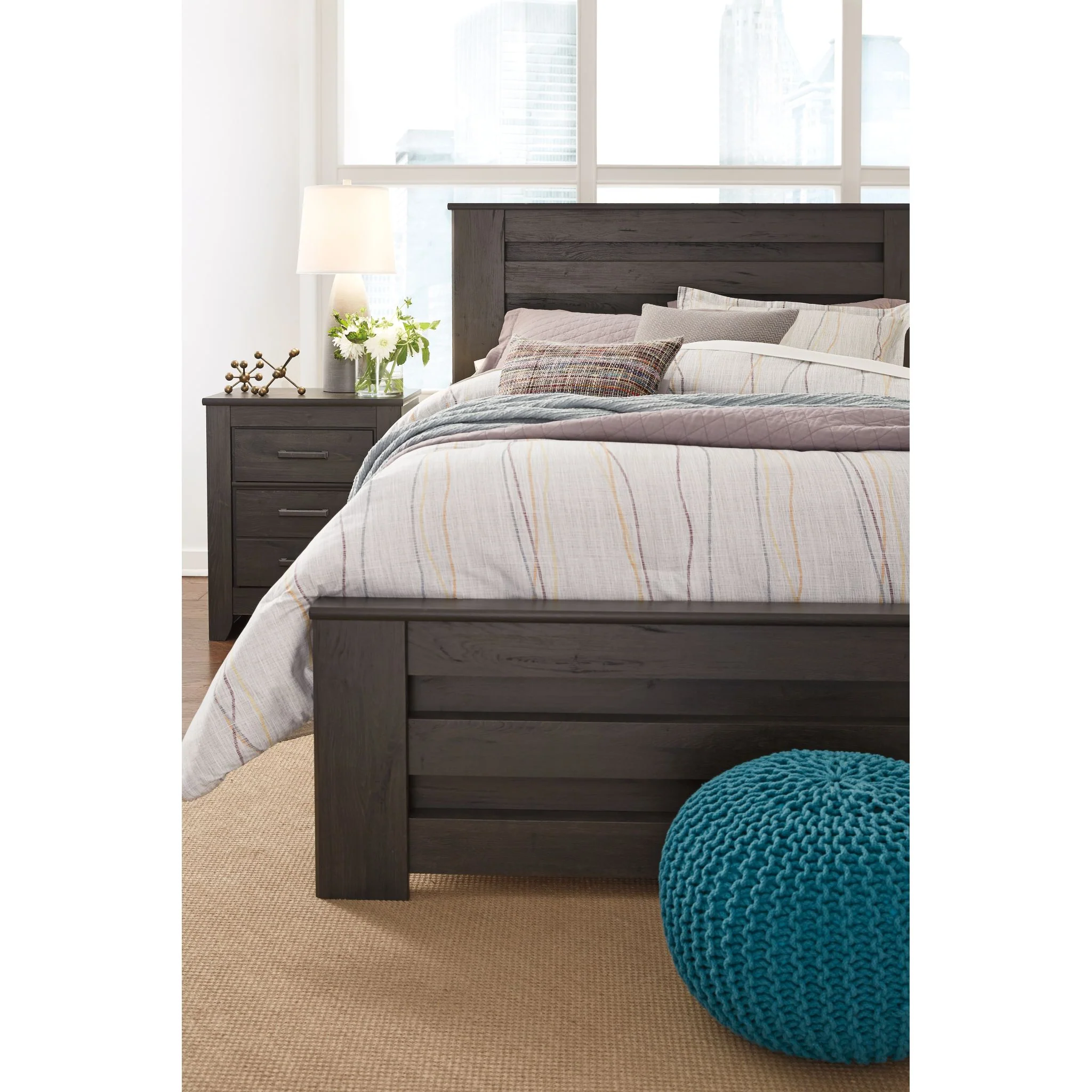 Brinxton Panel Bed - Image 8
