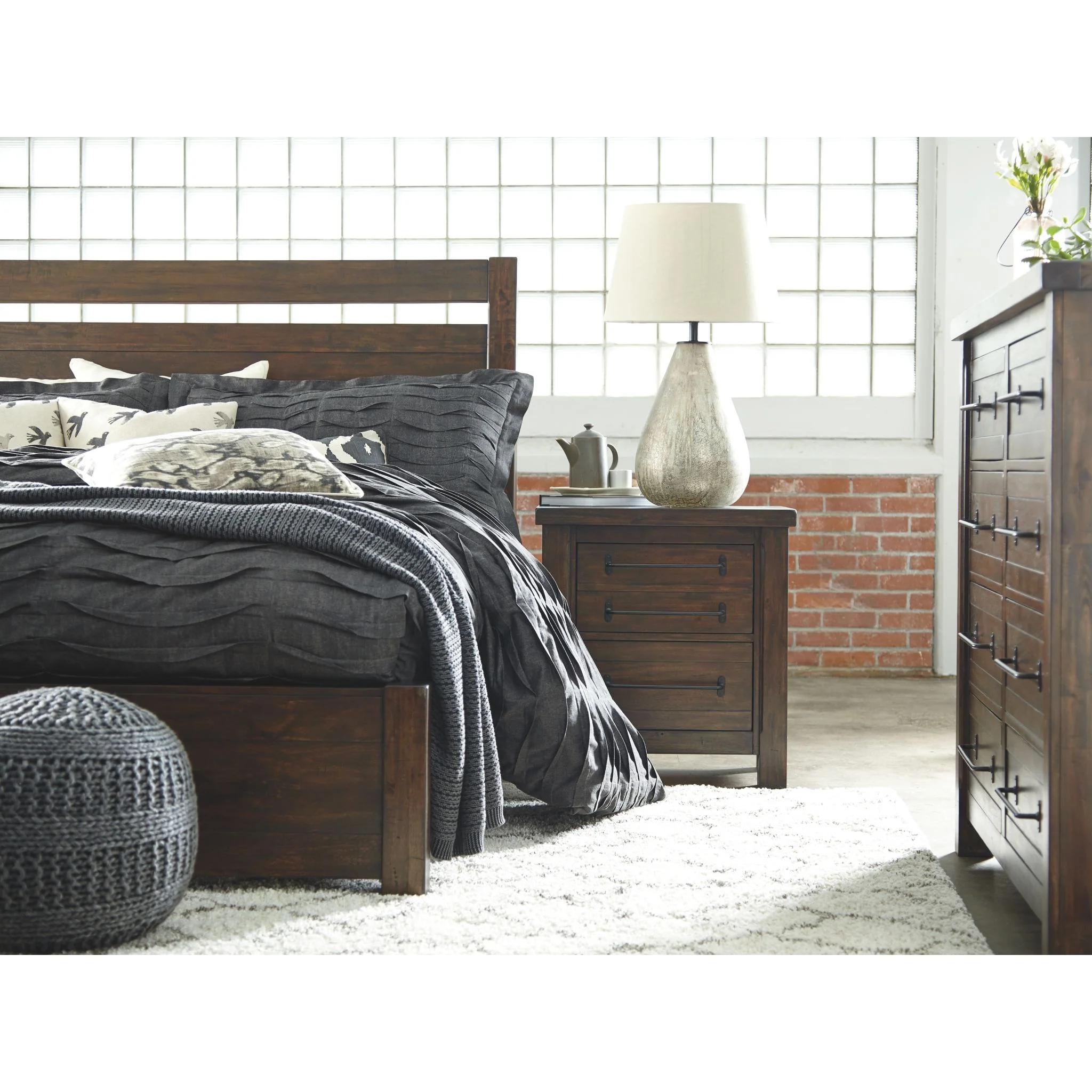 Starmore-Exclusive Panel Bed - Image 13